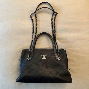 🖤Chanel🖤Urban Quilted Caviar Small Shopping Tote